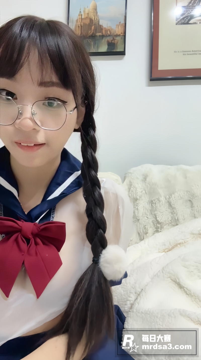 高颜值极品嫩妹主播 相关图片1