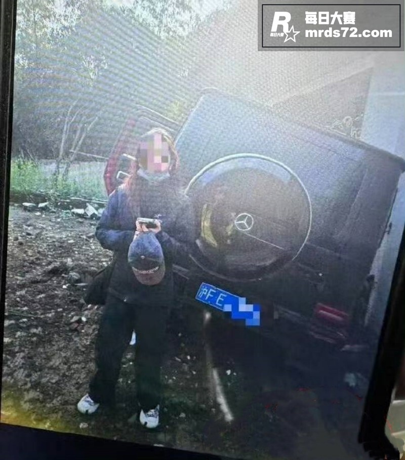 顶流女星 金晨 被爆相关图片15