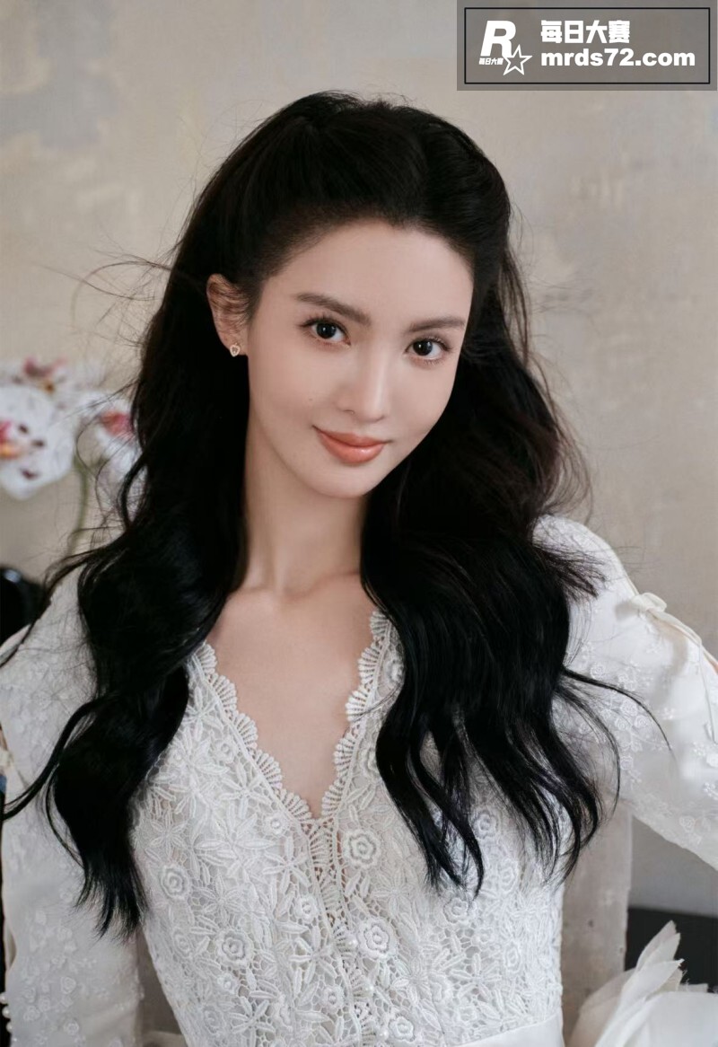顶流女星 金晨 被爆相关图片16