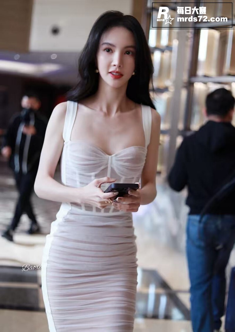 顶流女星 金晨 被爆相关图片20