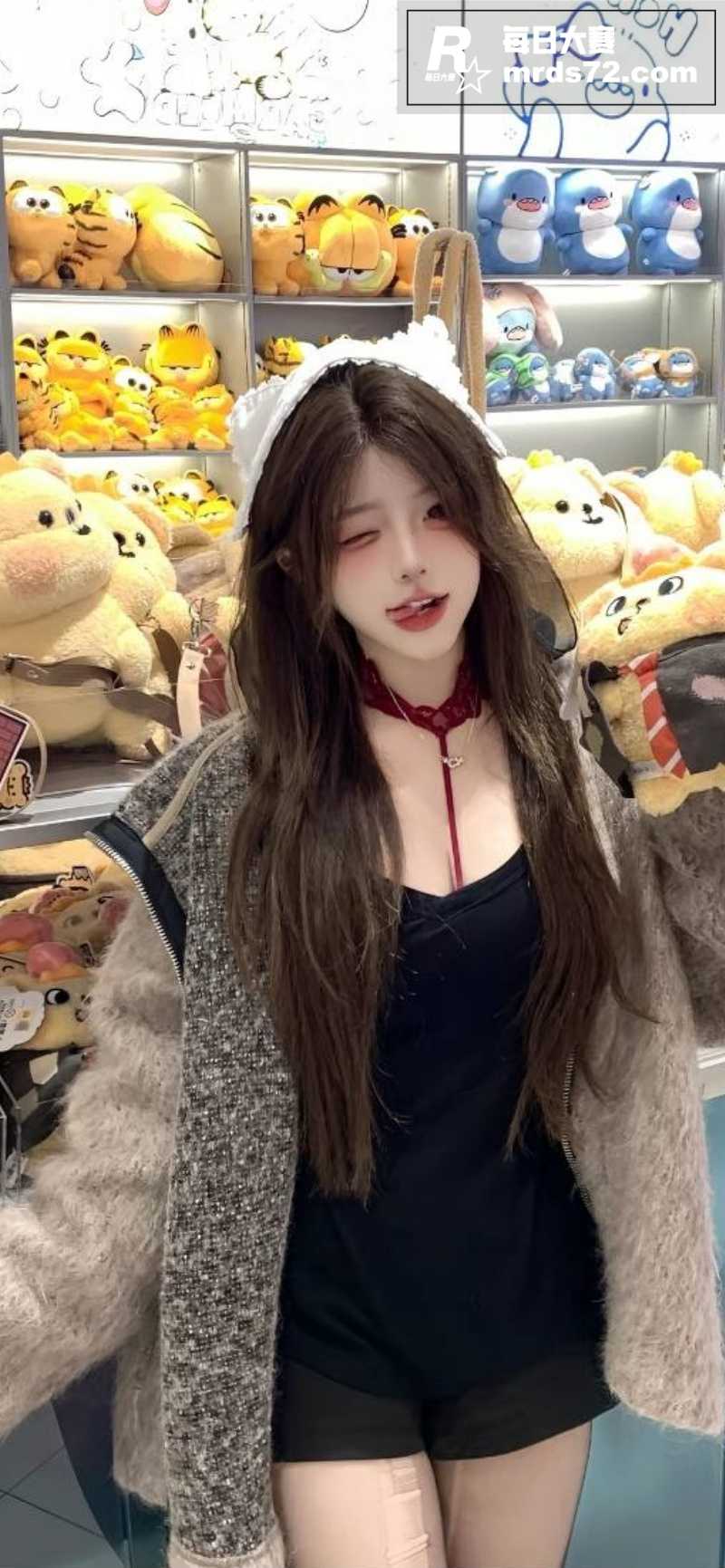 抖音高颜值巨乳网红 相关图片5