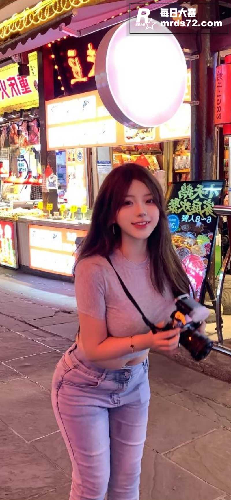 抖音高颜值巨乳网红 相关图片6