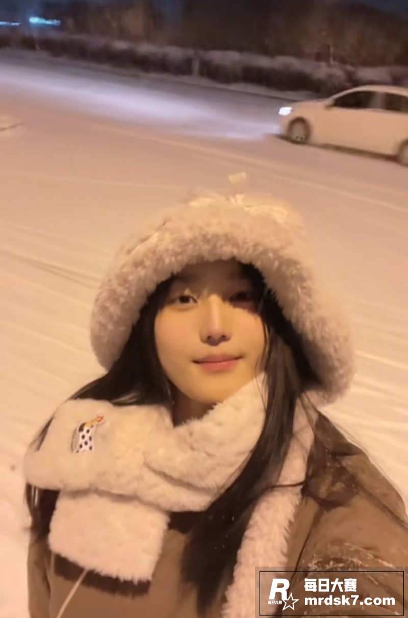 河南理工学院大四美女相关图片2