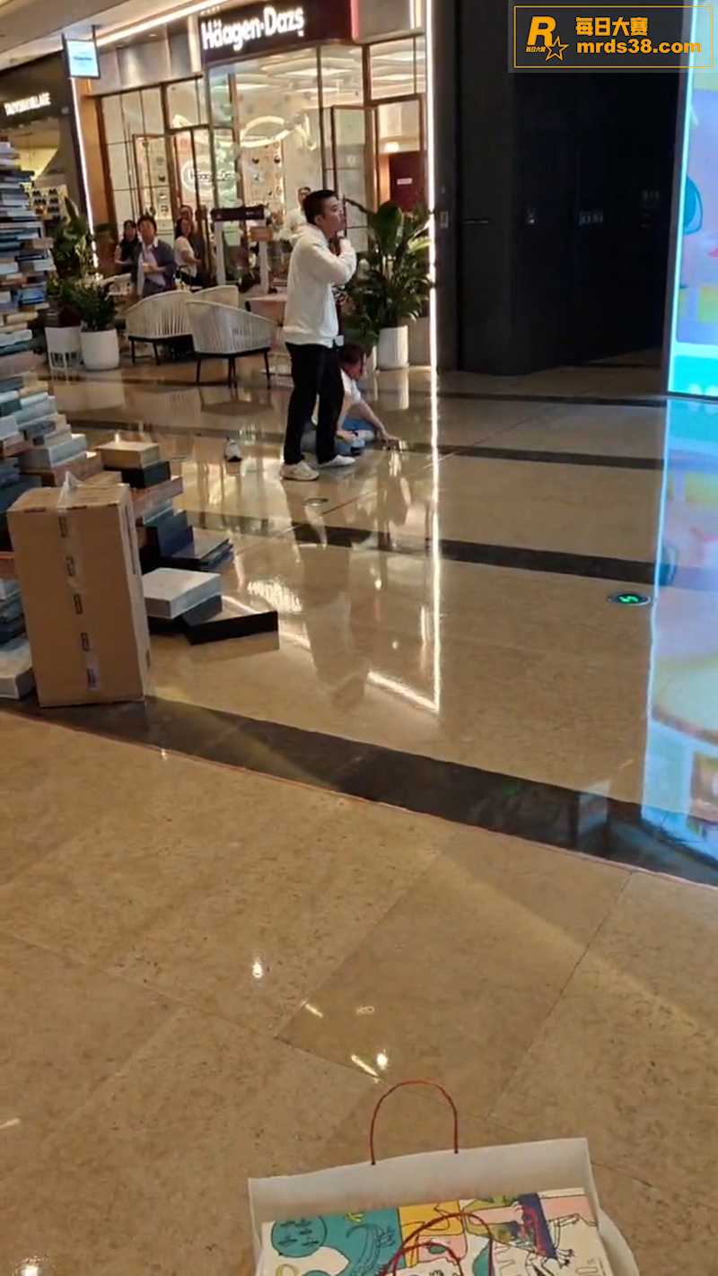 突发！成都太古里商城相关图片6