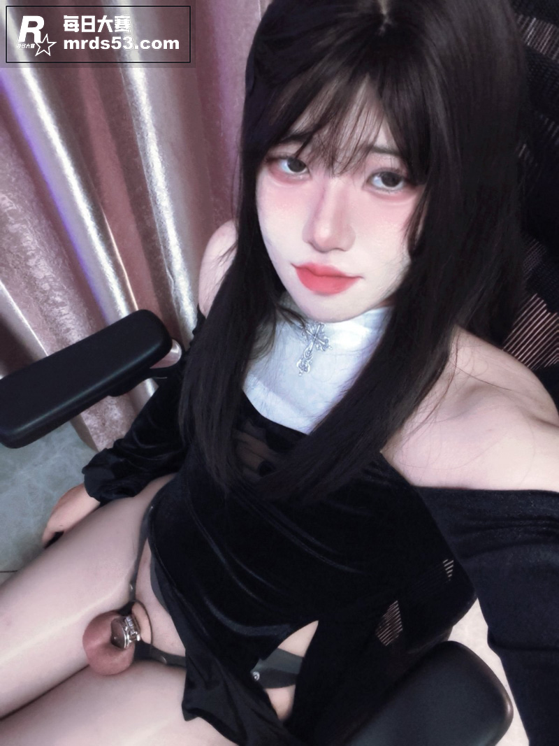 推特极品伪娘 熙熙 相关图片3