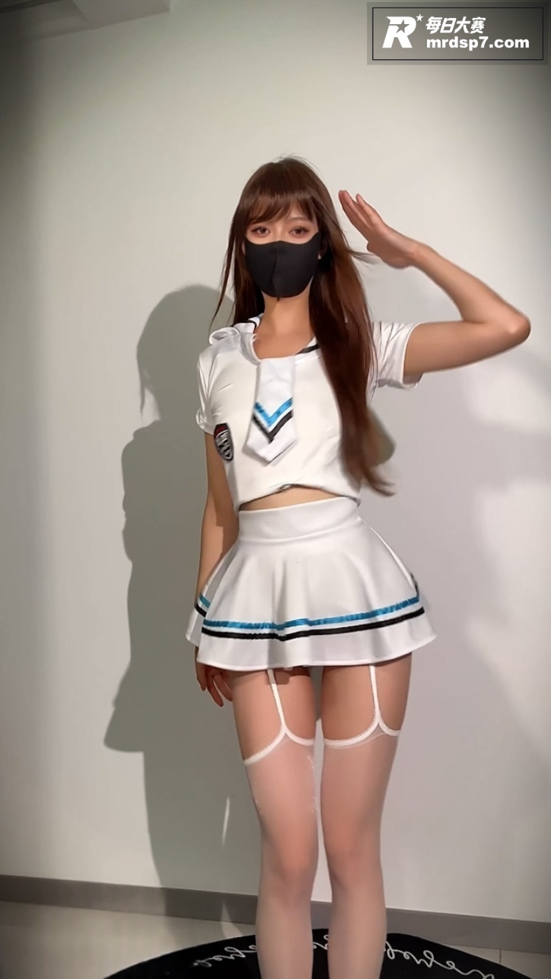 推特极品反差女神 桥相关图片1