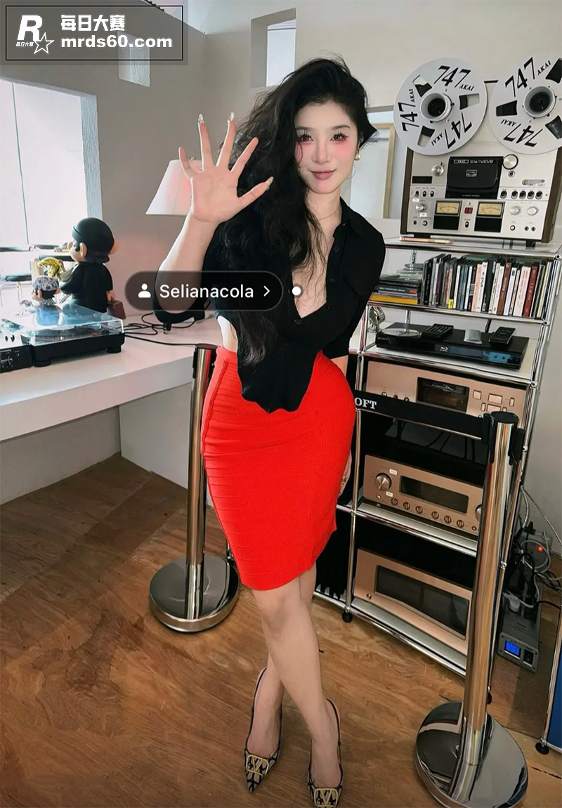 抖音极品巨乳肥臀网红相关图片2