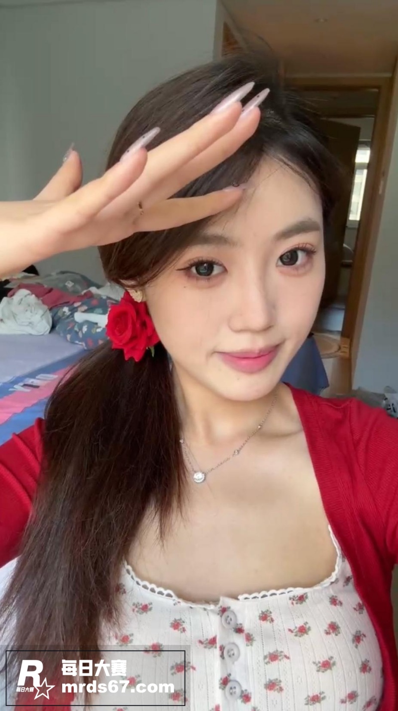 成都高颜值在校女大学相关图片3