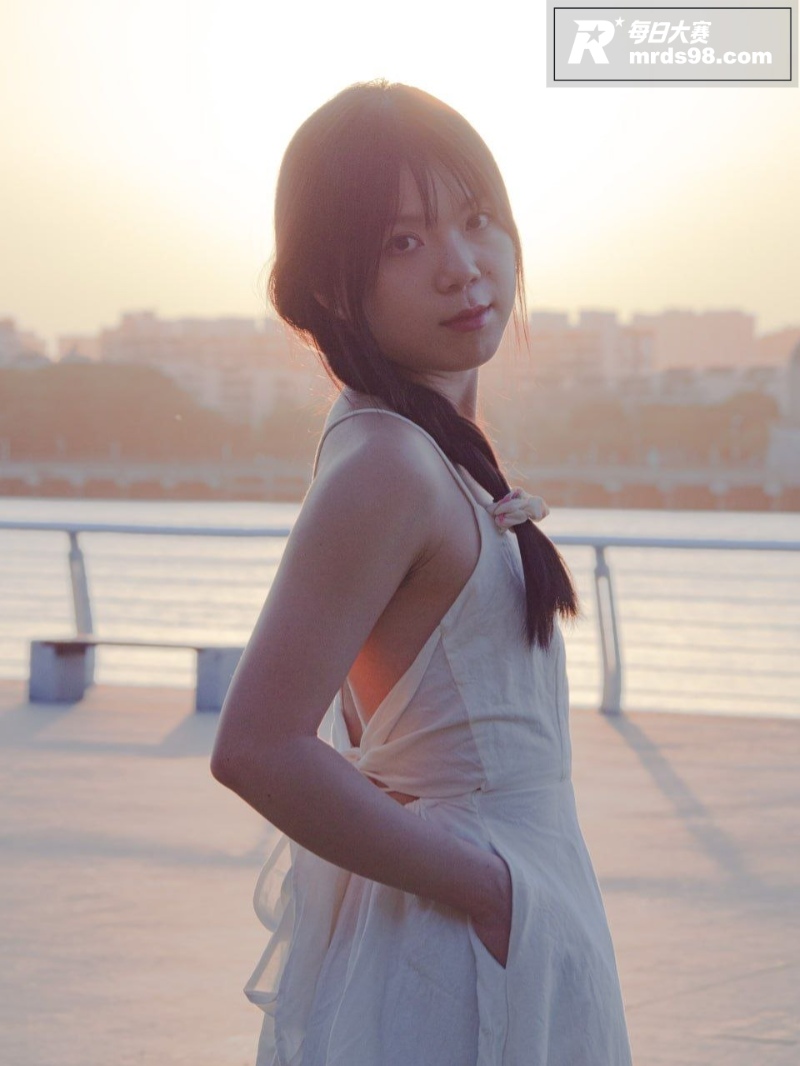 中国美院极品校花 苏相关图片3