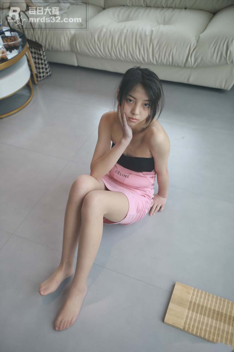 台湾反差美少女 缺钱相关图片5