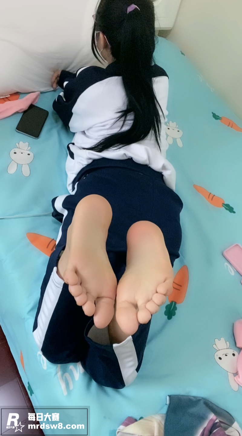 清纯学生妹 软妹摇摇相关图片1