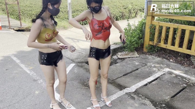 露出天花板 Cika相关图片9