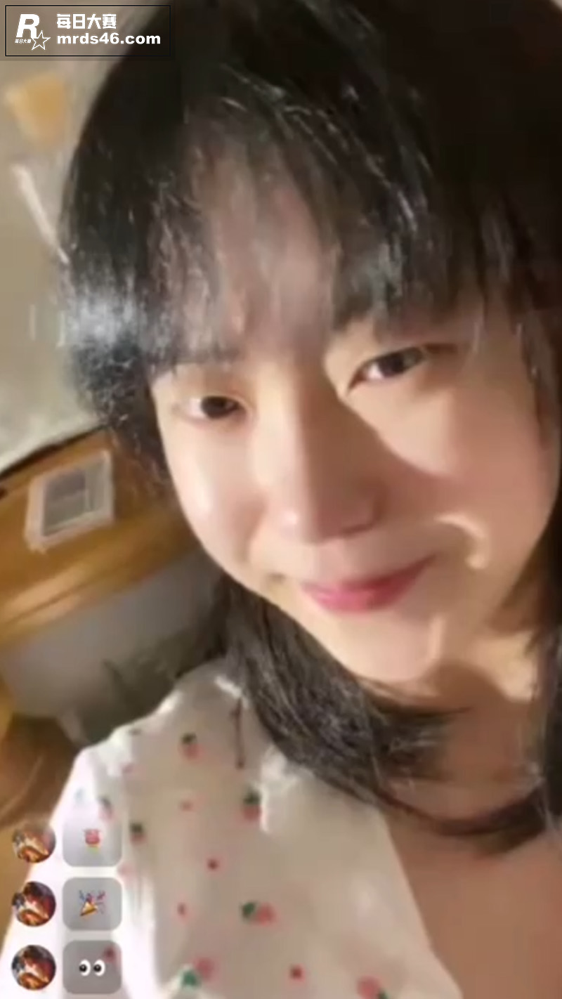 山东青岛03年女大学相关图片11