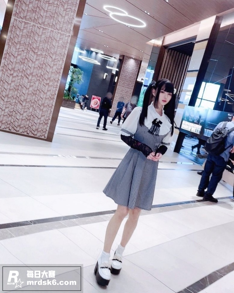 日本高人气萝莉AV女相关图片3