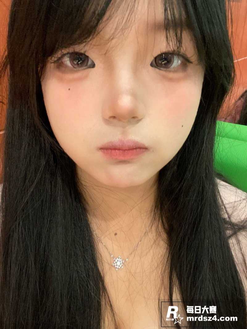 华南师范大学极品女大相关图片1
