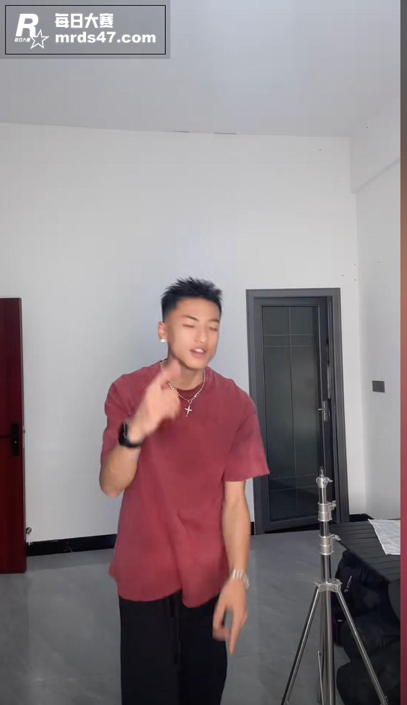 抖音网红博主 羞涩的相关图片5