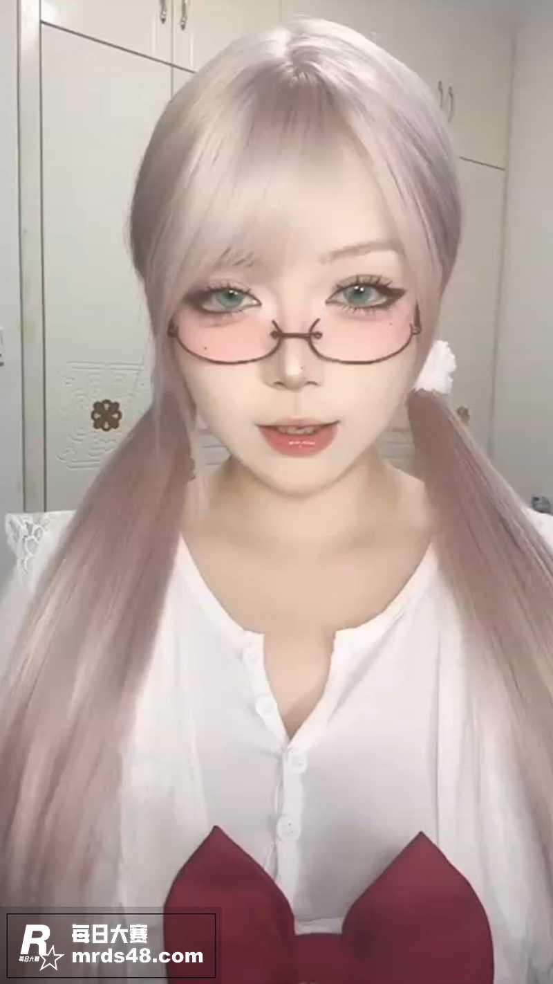 抖音极品巨乳少女 不相关图片1