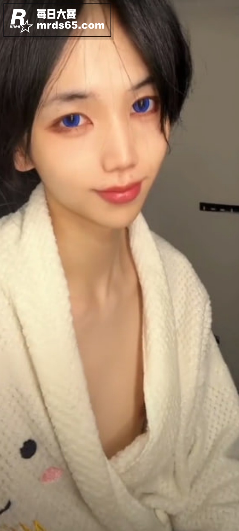 抖音快手网红闪现走光相关图片7