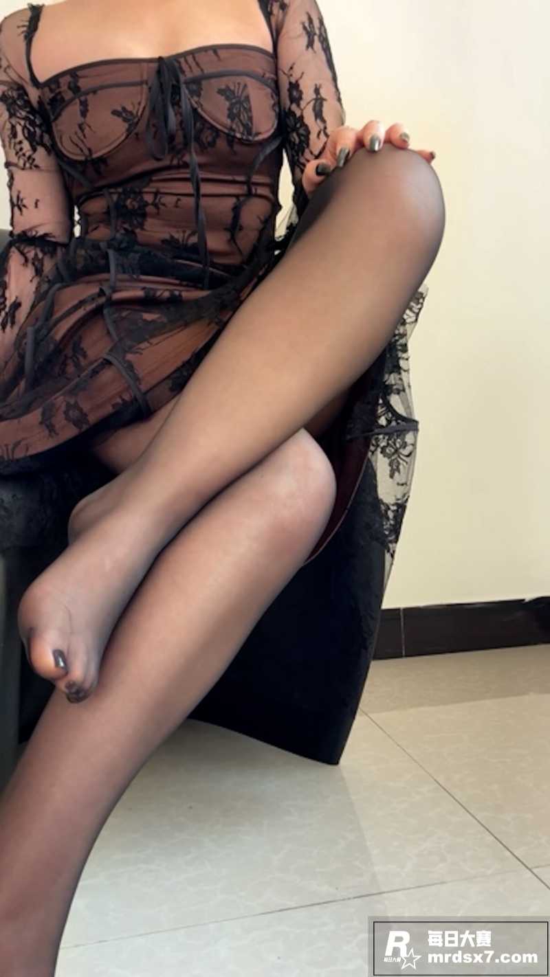 国产顶级足控女王 张相关图片1