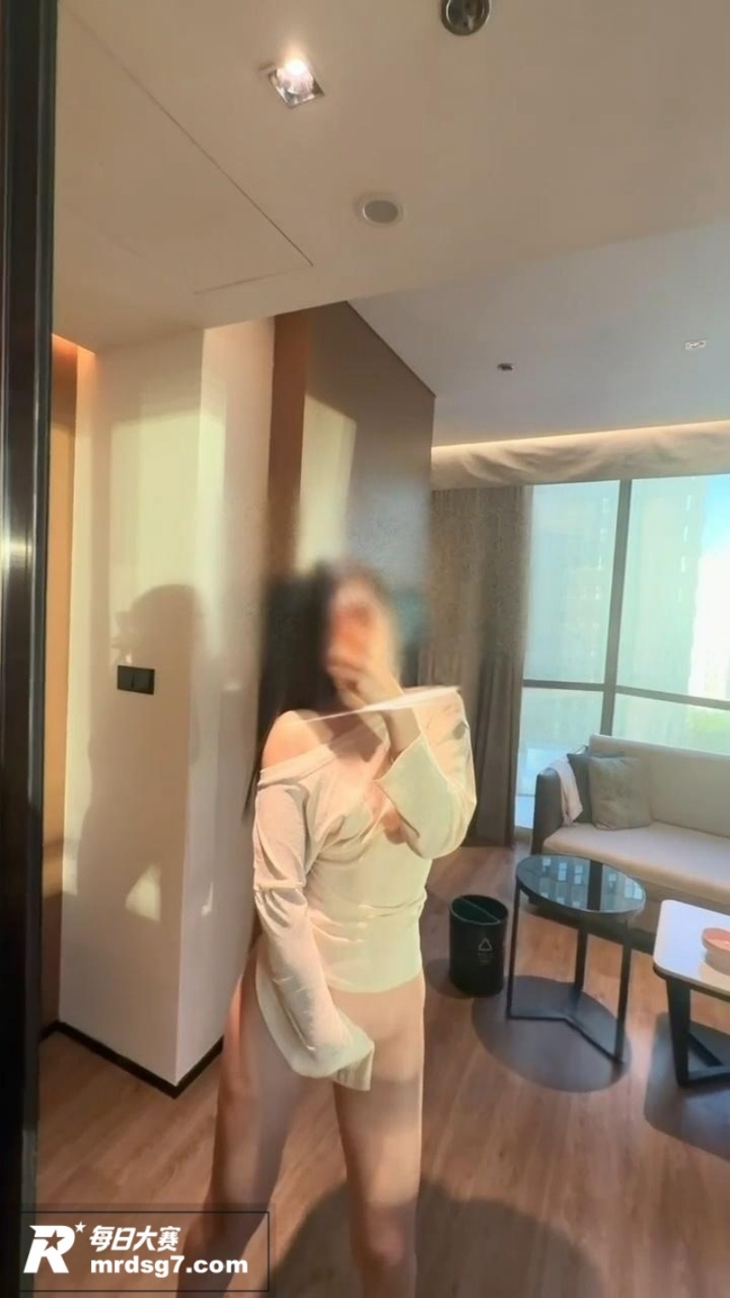 推特博主 Kiy夫妻相关图片4