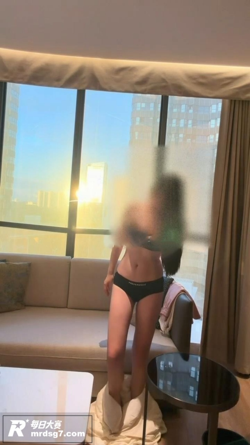 推特博主 Kiy夫妻相关图片6