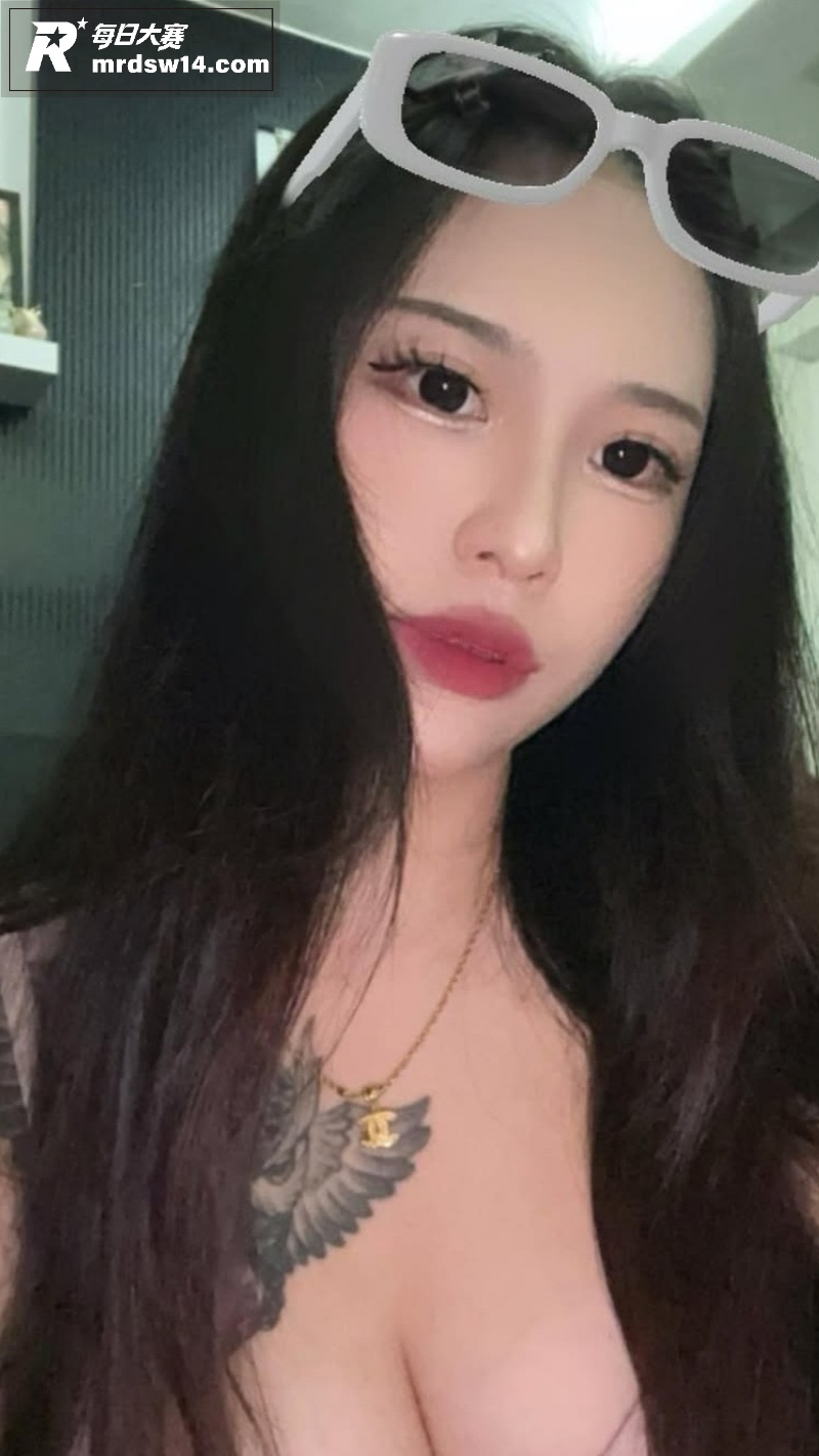 极品高颜值网红 Ch相关图片3