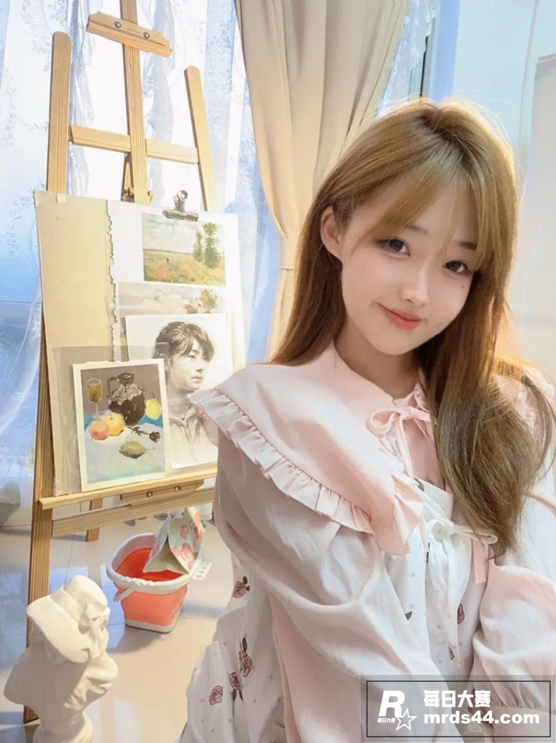 超高颜值学生妹 江晓相关图片1
