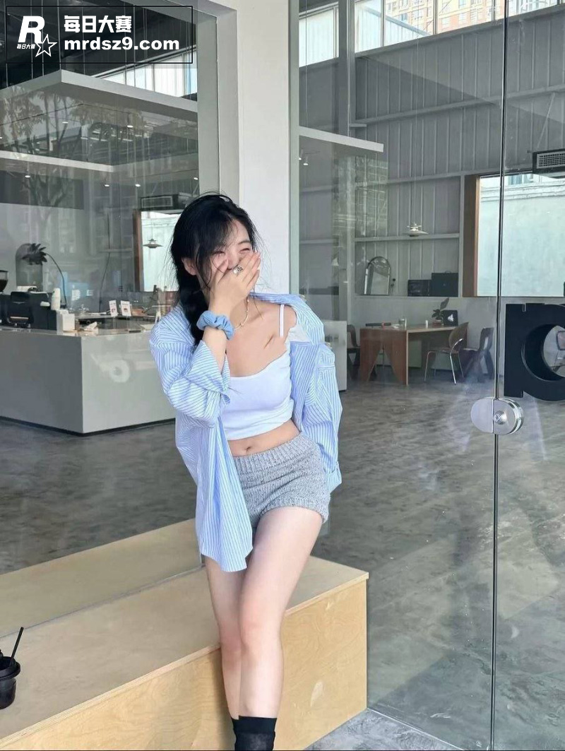 推特SM高颜值反差女相关图片6