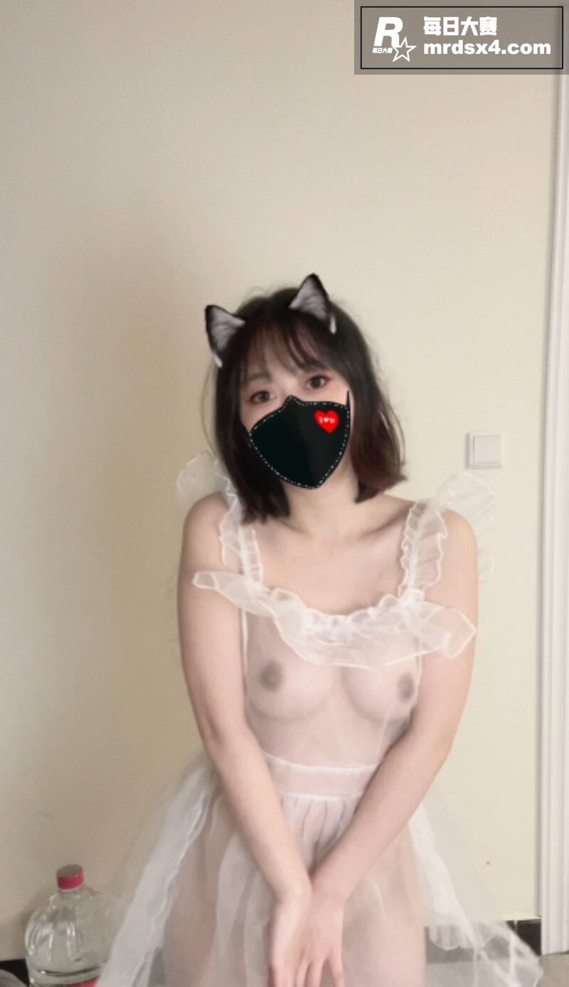 推特高颜值大眼萌妹 相关图片6
