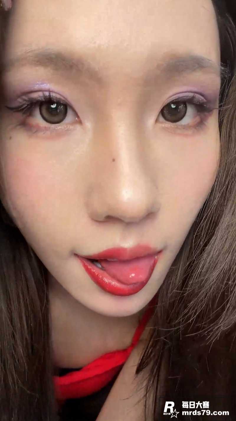 推特高颜值女神 胆胆相关图片6