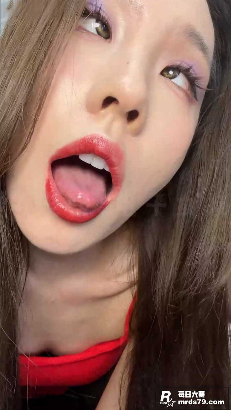 推特高颜值女神 胆胆相关图片7