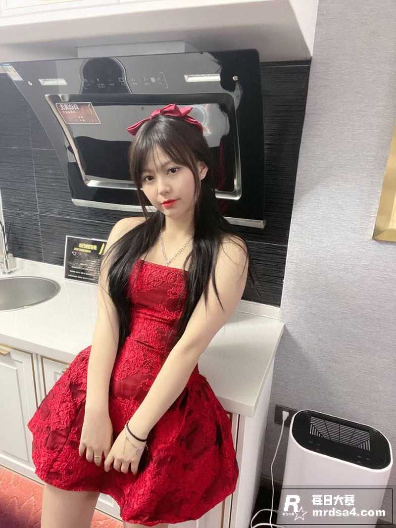 高颜值短发美少女 小相关图片3