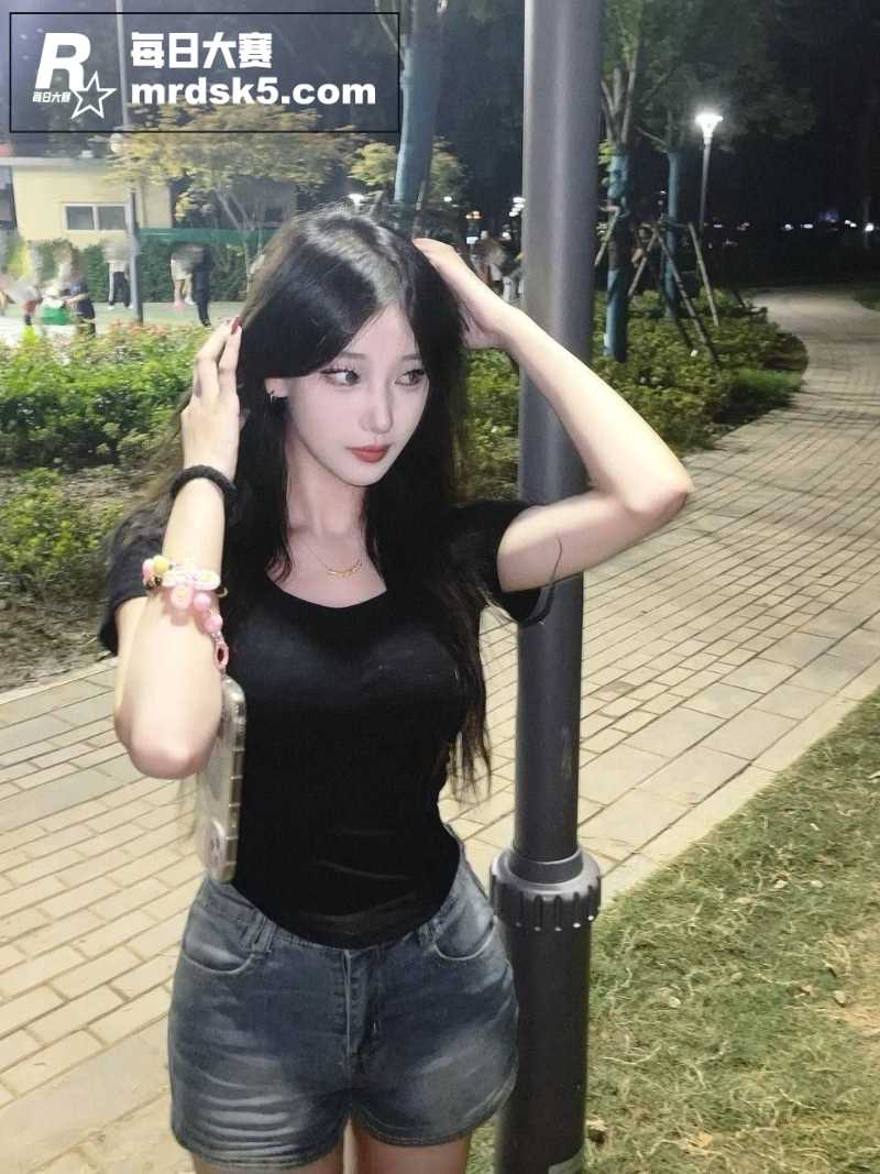 抖音高颜值网红 奶油相关图片5