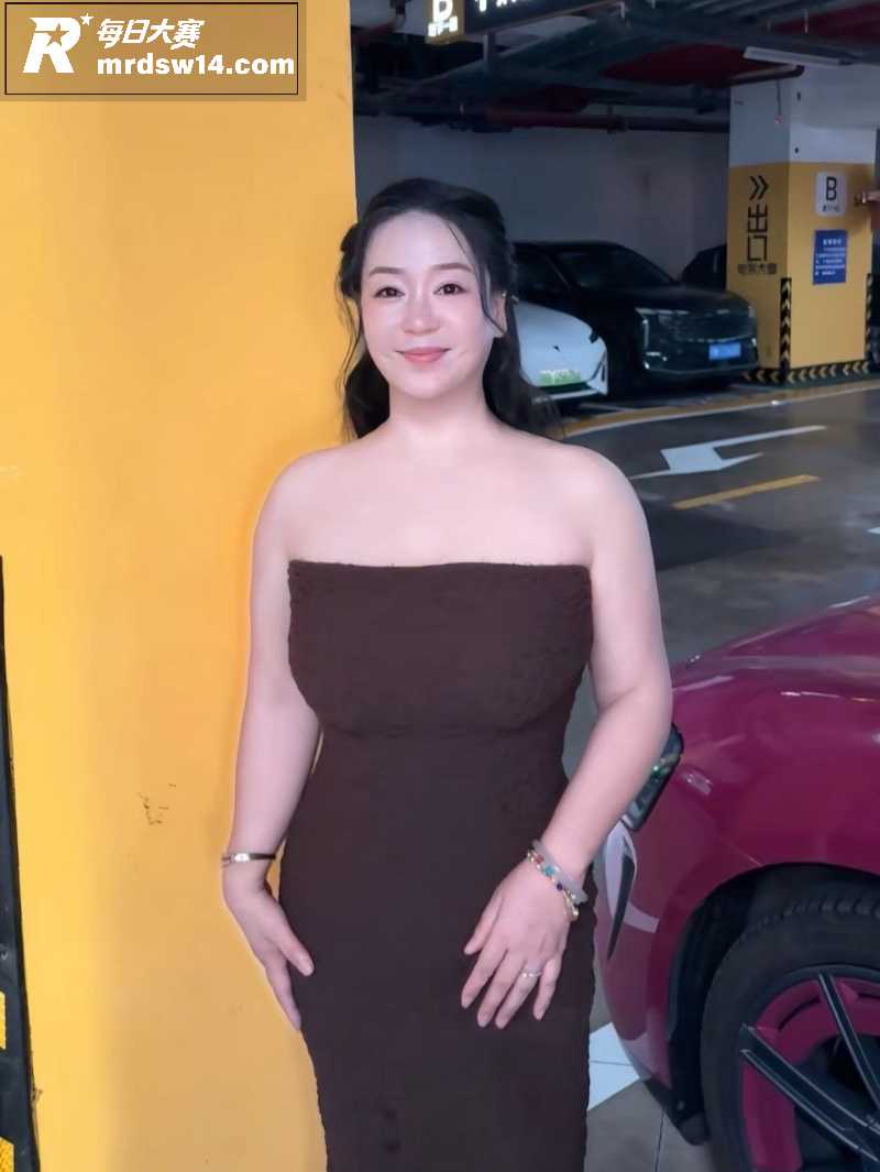 四川成都熟女少妇唐菲相关图片1