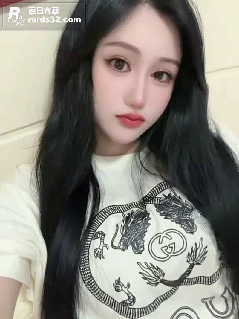 抖音高颜值G奶网红 相关图片2
