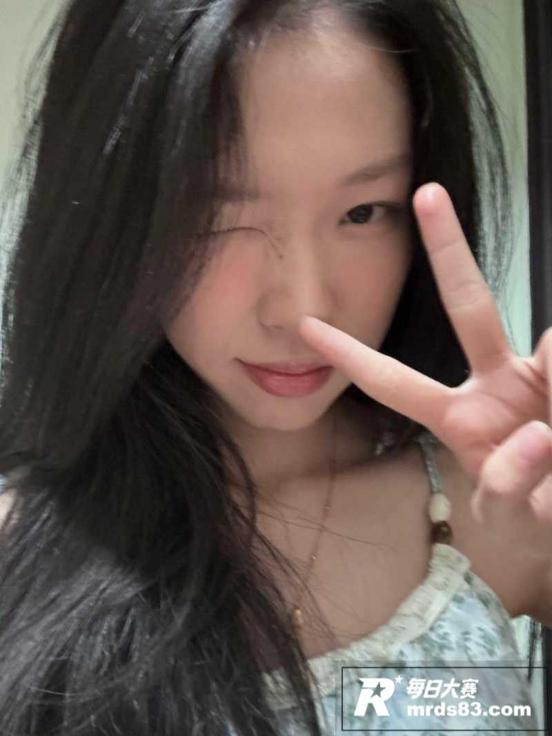 武汉大学极品高颜值学相关图片3