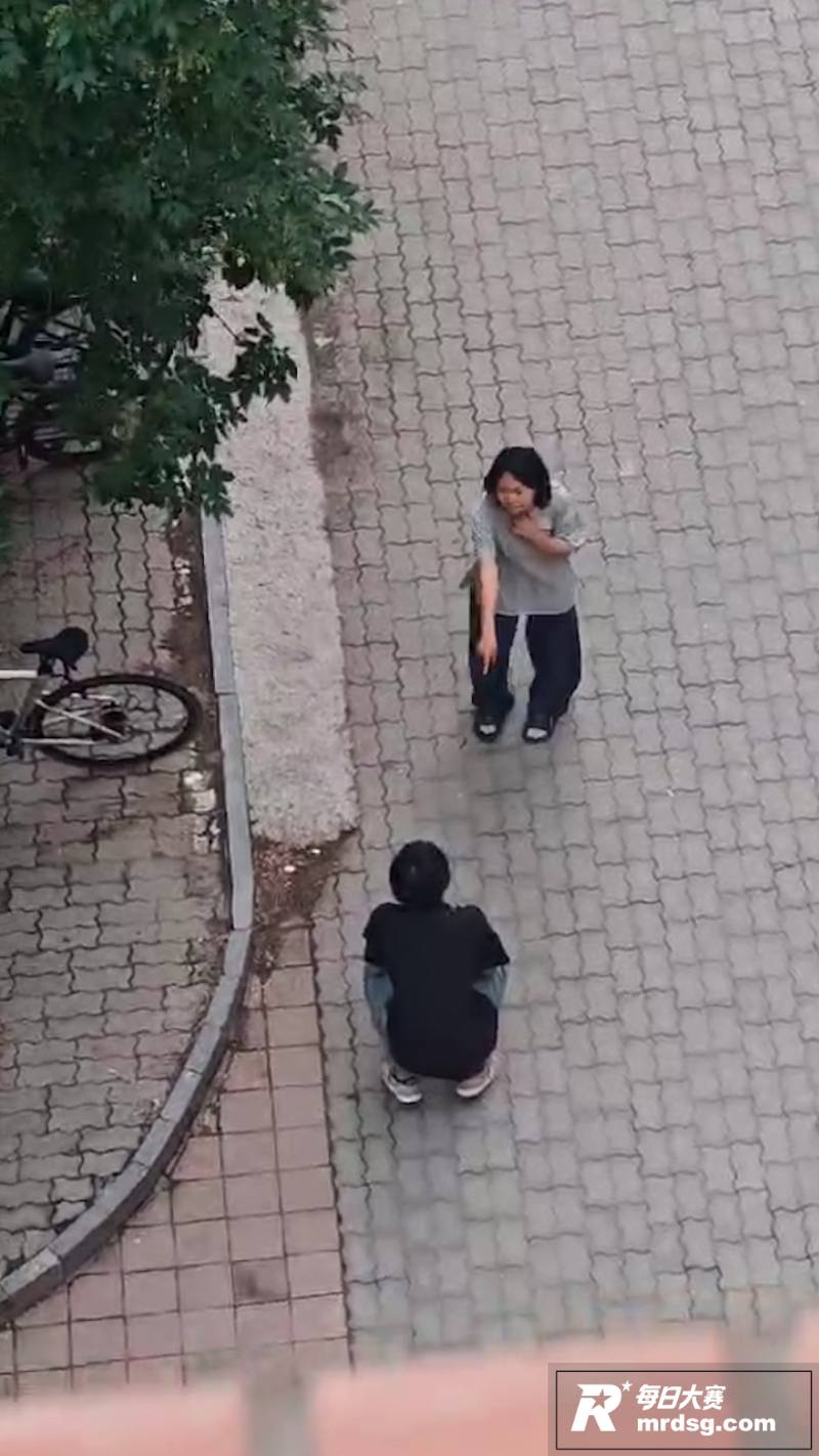 女大学生把第一次给渣相关图片4