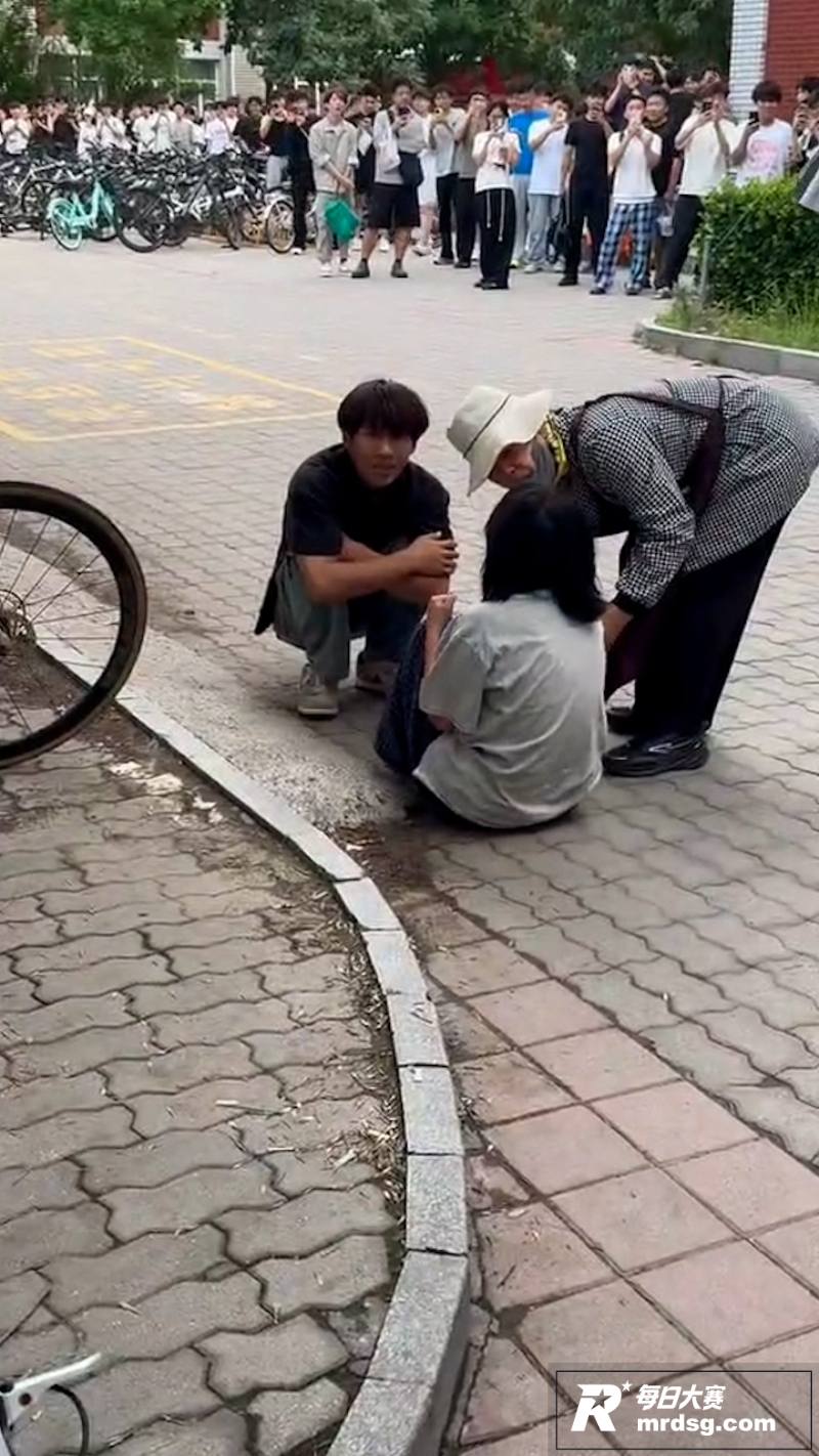 女大学生把第一次给渣相关图片7