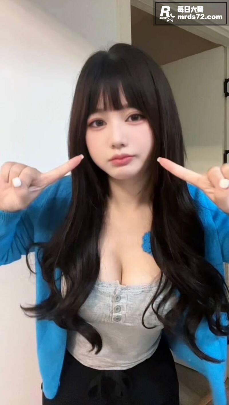 极品童颜巨乳学生妹校相关图片1