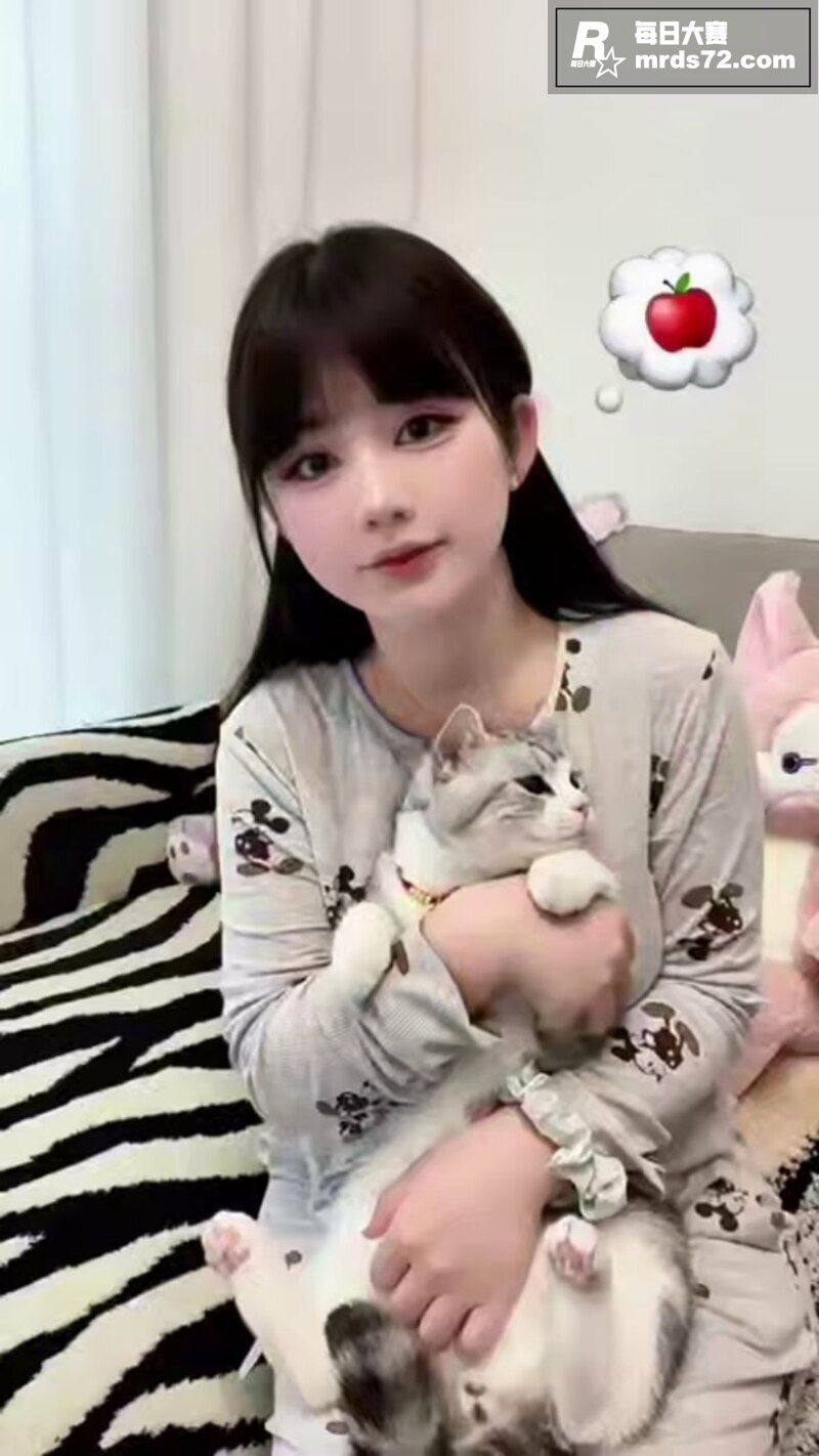 极品童颜巨乳学生妹校相关图片3