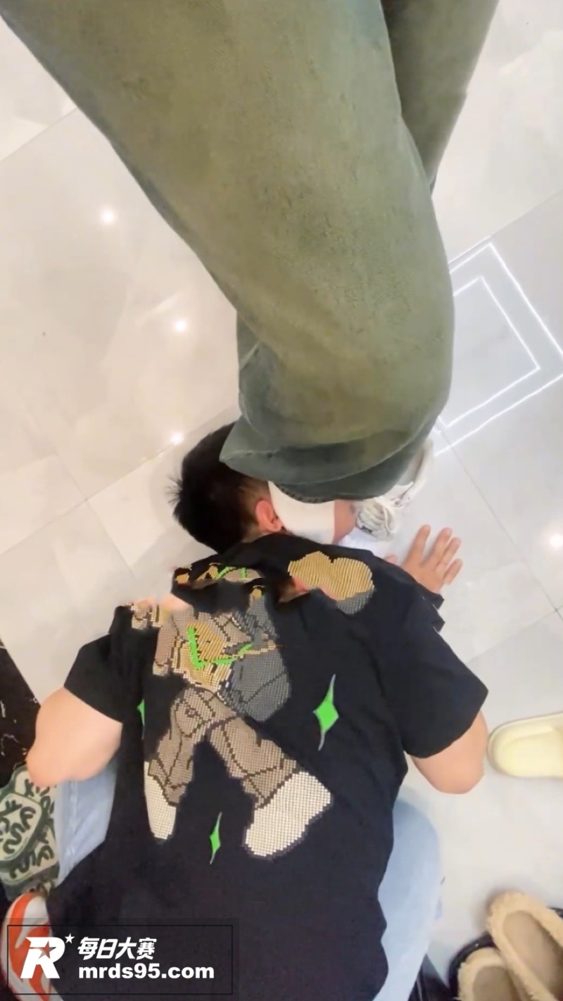 推特足控女王 不二犬相关图片2