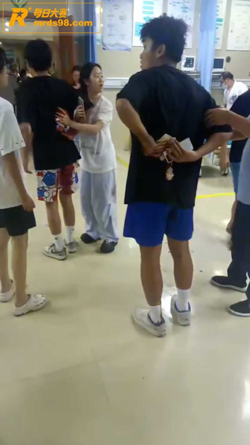 福建省肯德基捅人事件相关图片13