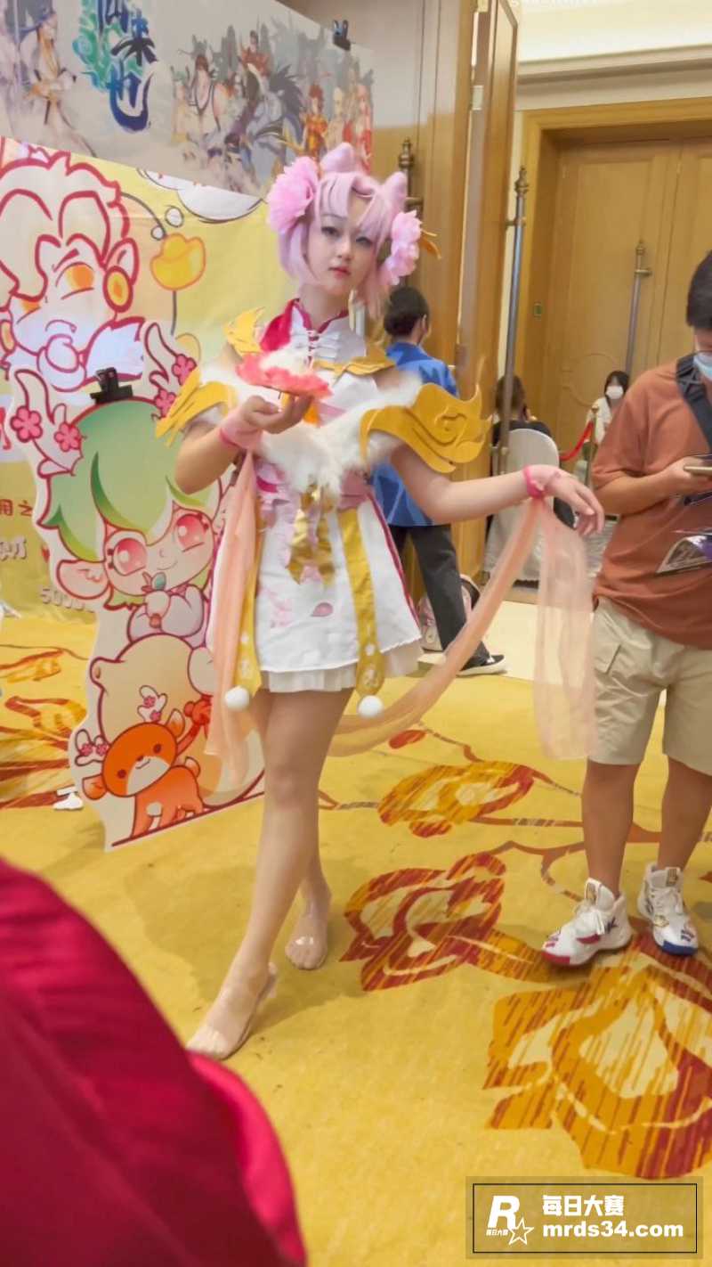 KFC最新抄底偷拍 相关图片5