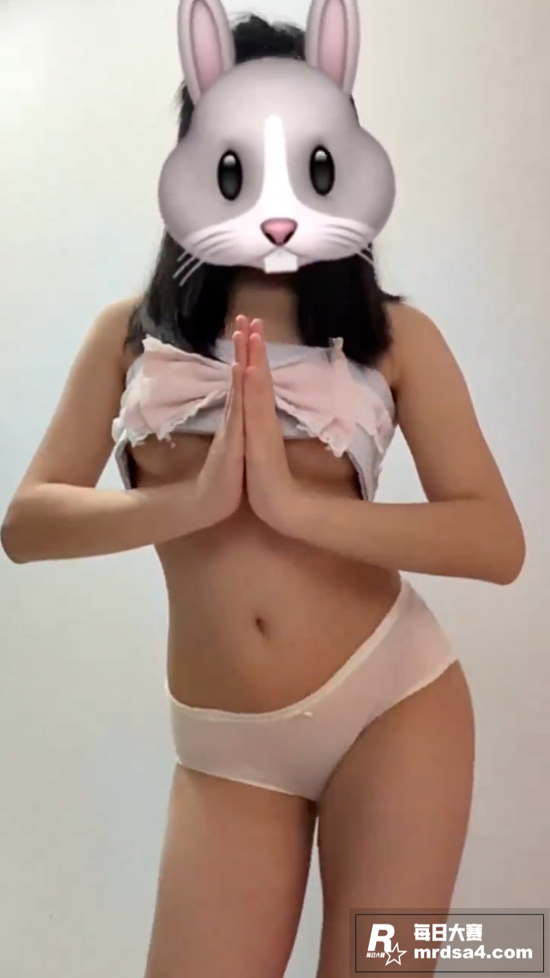 推特人气萝莉“鱼呼呼相关图片2