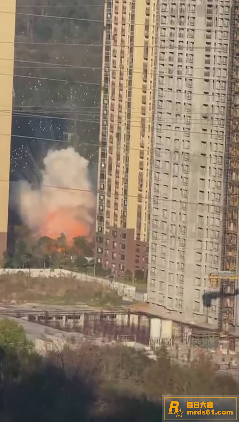 郴州烟花店爆炸现场视相关图片7