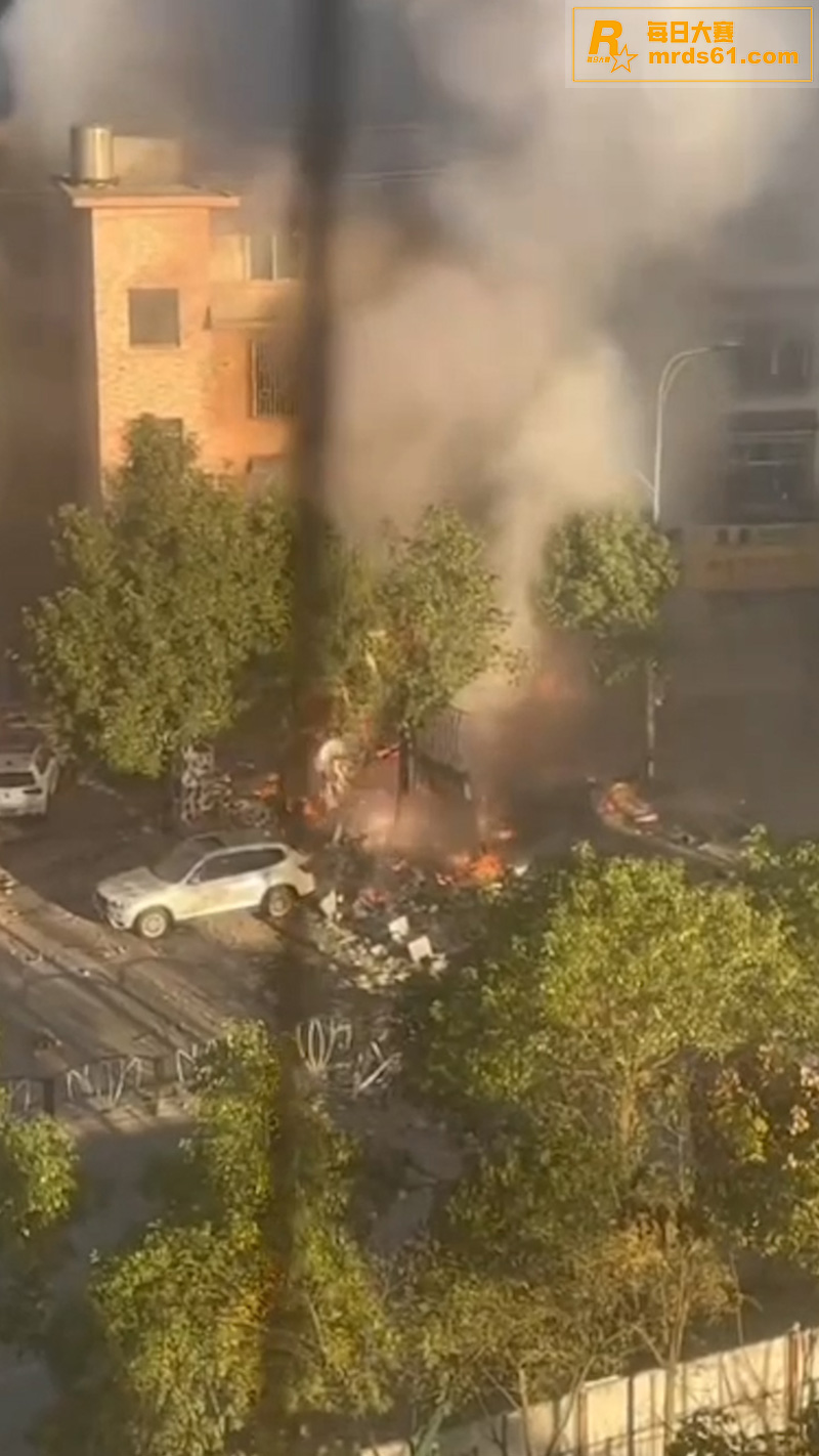 郴州烟花店爆炸现场视相关图片8