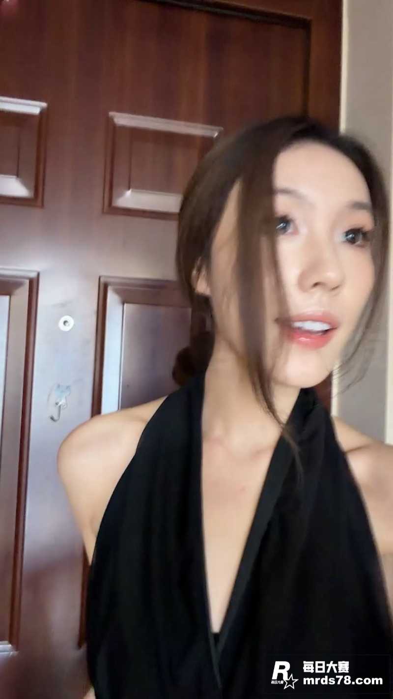 推特高颜值女神 胆胆相关图片1