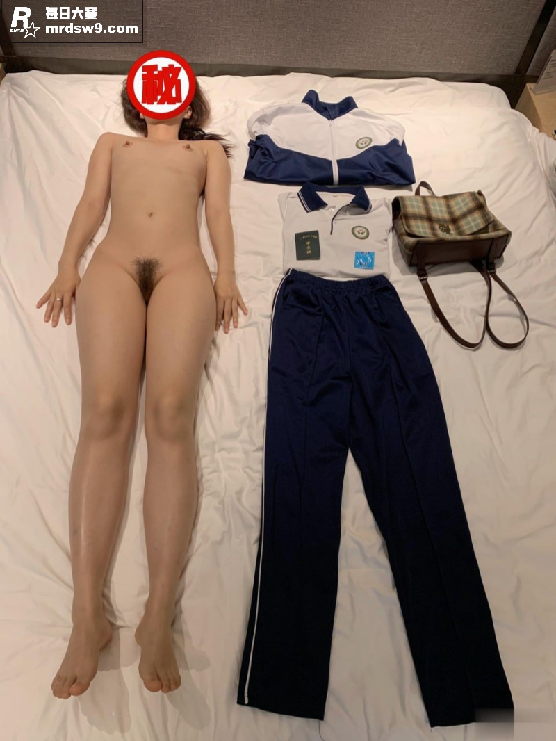 极品双马尾萝莉学生妹相关图片1