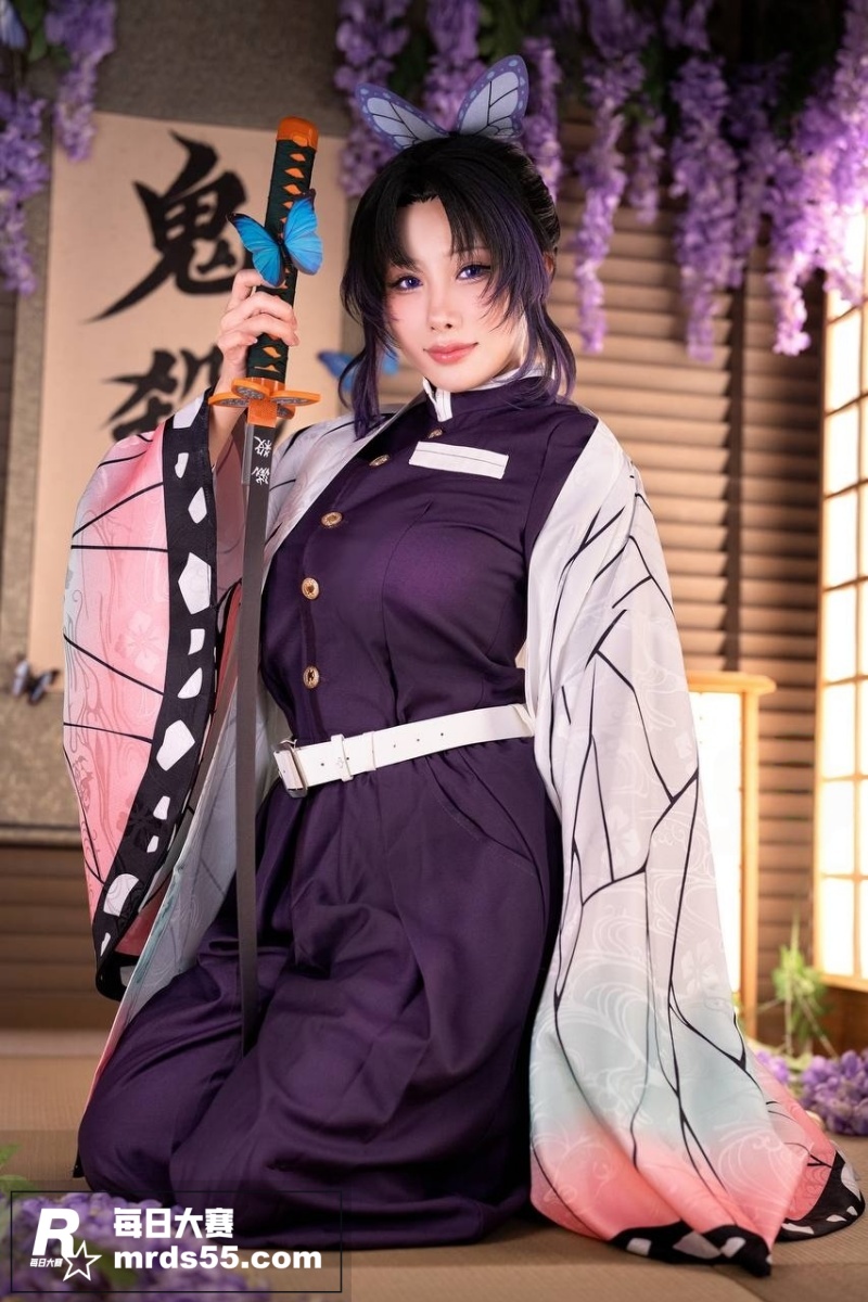 巨乳尤物Coser 相关图片3