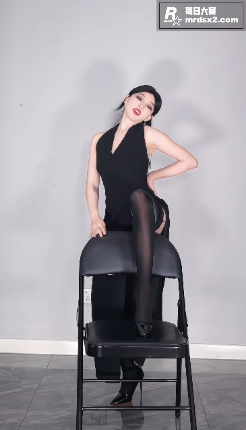 B站极品身材女神 小相关图片1